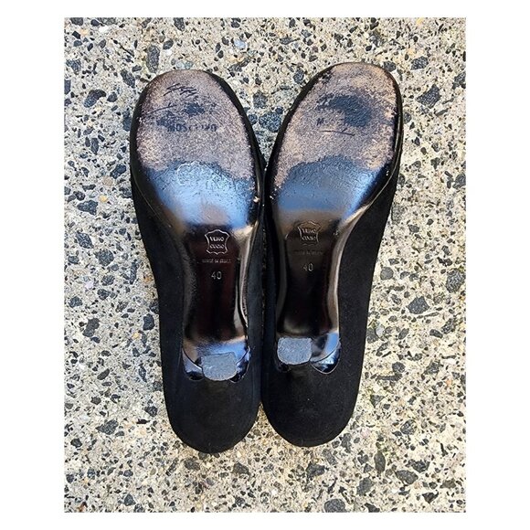 MOSCHINO Cheap And Chic Black Embellished Suede Pumps Heels - Picture 8 of 10